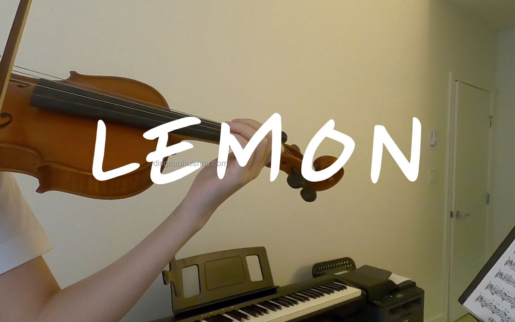 “利群与《Lemon》-米津玄师：音乐与生活的抽象对比”